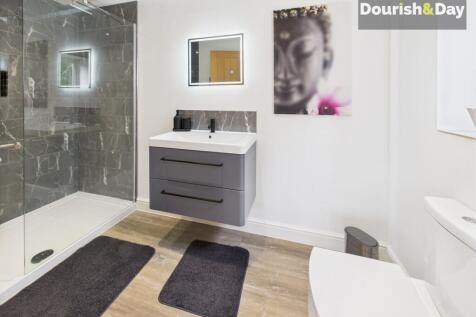 Bedroom 2 En-Suite