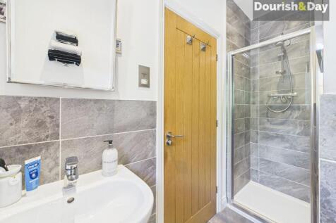 Ensuite Shower Room