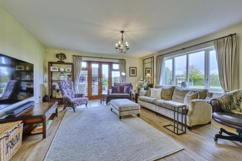 Luddington Lodge Thu