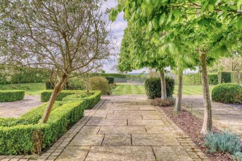 14-Brook Lodge - Ext