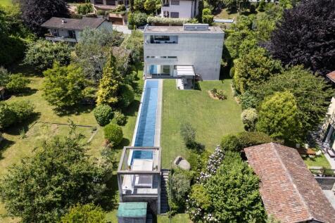 Villa, Pool &amp; Garden