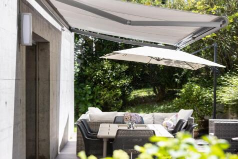 Shaded Lounge