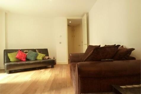 Livingroom 2.jpg