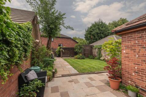 22 - 23 Barugh Lane S75 1LH.jpg