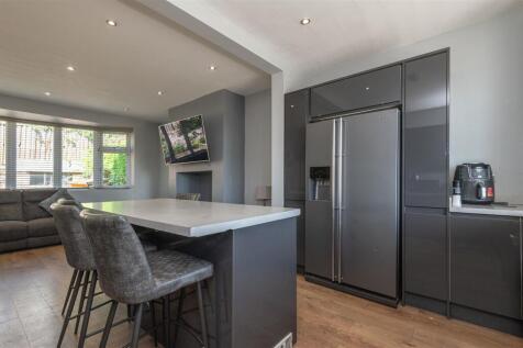 53 - 15 Pontefract Road S72 8AY.jpg