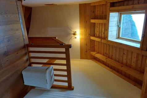 Top floor landing