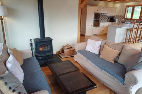 Sitting area w Jotul