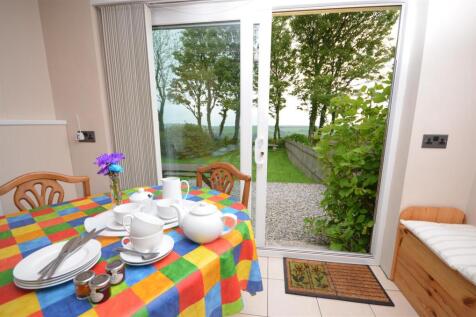 What a wonderful view to have with your breakfast.