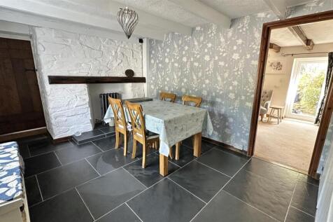 Dining Room.jpg