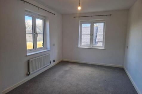 WhatsApp Image 2025-11-25 at 13.36.06_9789b05a.jpg