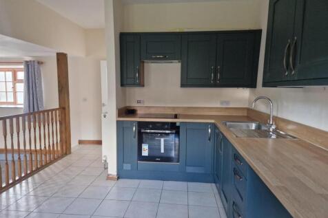 WhatsApp Image 2025-11-19 at 15.30.41_5fe2baac.jpg