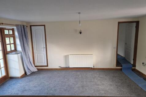 WhatsApp Image 2025-11-19 at 15.30.40_21faf9c2.jpg