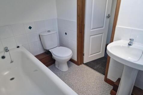 WhatsApp Image 2025-11-19 at 15.30.43_b9a0c3a0.jpg