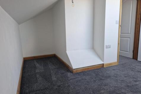 WhatsApp Image 2025-11-19 at 15.30.43_ecfe5231.jpg