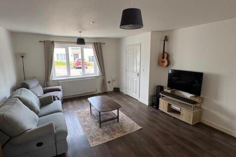 Living Room.jpg