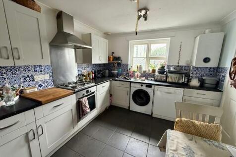Kitchen3.jpg