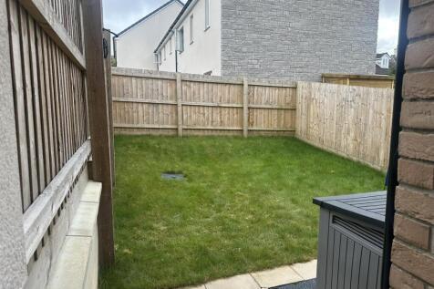 34 Kew Vara Rear Garden 1.JPEG