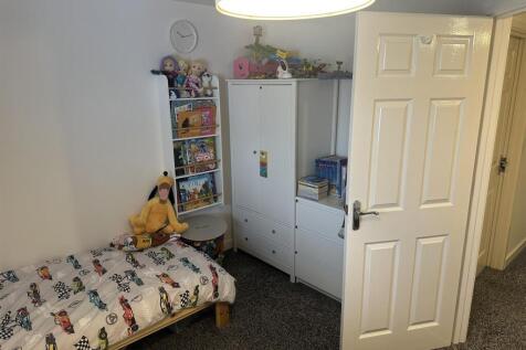 34 Kew Vara Second Bedroom 1.JPEG