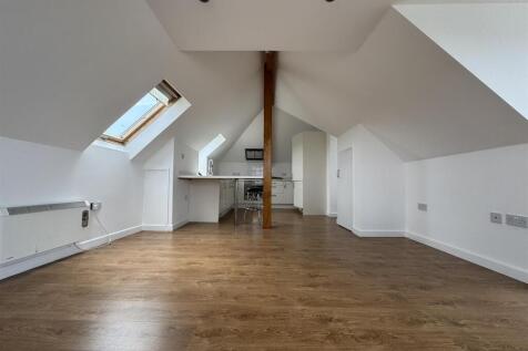 Kitchen / Living Room