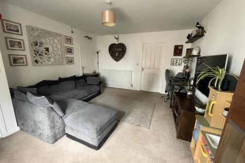 Front room 1.jpg