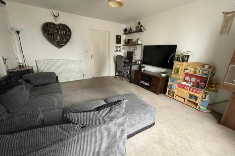 Front room 2.jpg