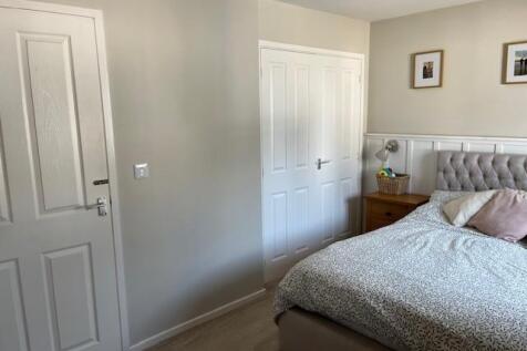 Bedroom1.jpg