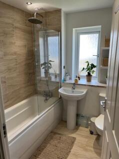 Family Bathroom.jpg