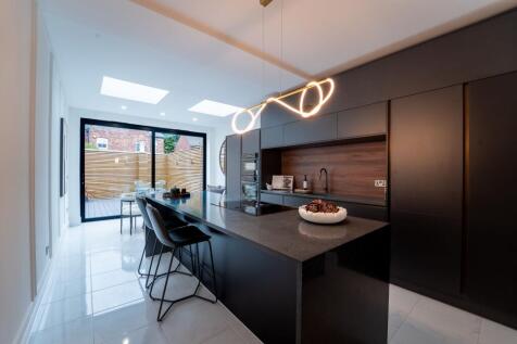 Kitchen / Dining