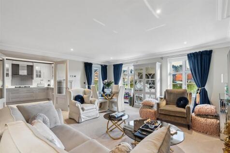 living room 1.jpeg