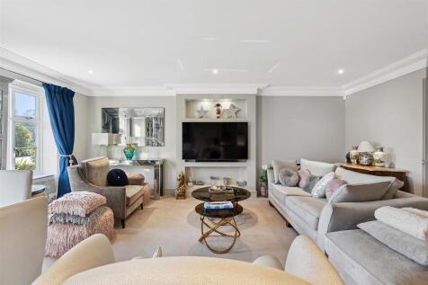 living room 2.jpeg