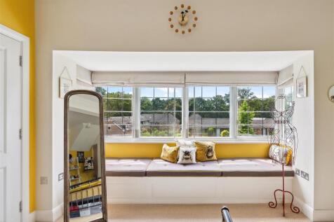 bay window.jpeg