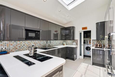 kitchen 2.jpeg