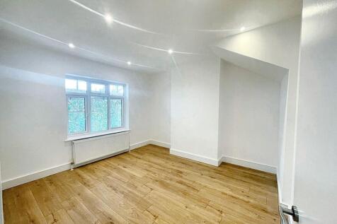 2nd Floor Small Double Bedroom