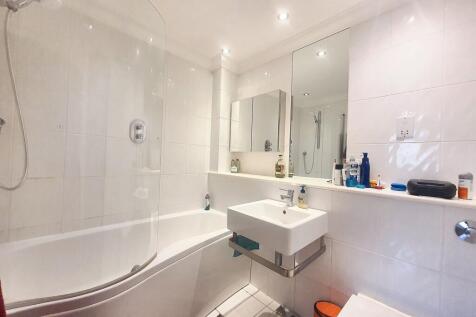 Ensuite for Bedroom 2