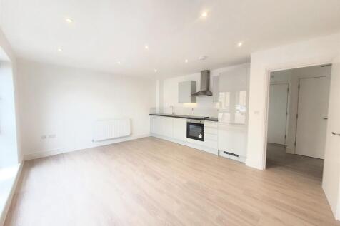 Open Plan Living Room / Kitchen