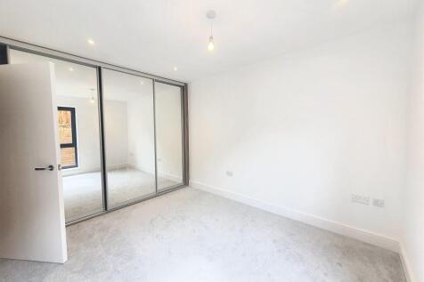 1 Double Bedroom