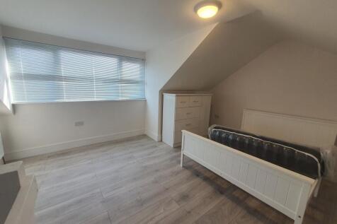 Loft Bedroom Room 4
