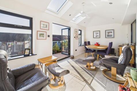 Garden Room/Dining Room