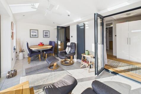 Garden Room/Dining Room