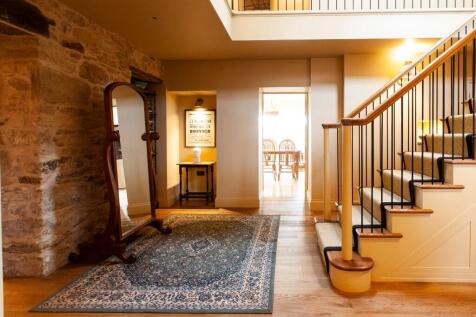 Gallery landing