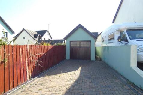 Detached Garage