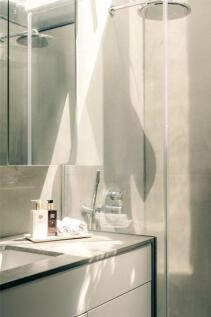 Principal Bathroom