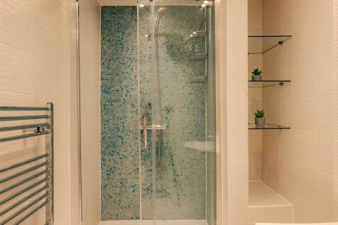 Principal Shower