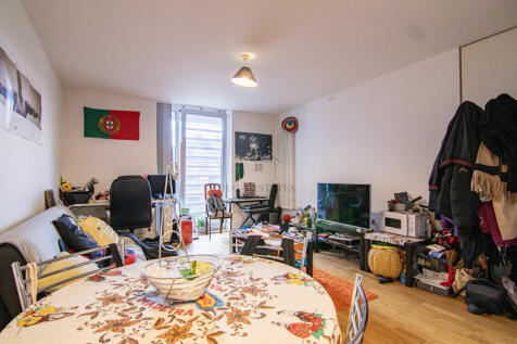 Lounge 2