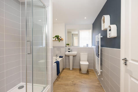 internal shot of bathroom in bracebridge show home