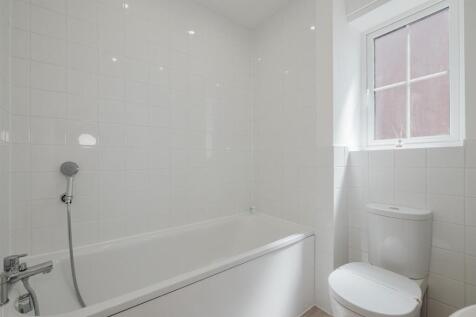 Bathroom.jpg