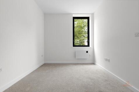 32 holgate park drive 0144-1504