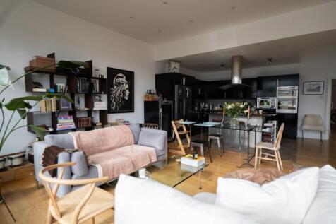 Living/Kitchen