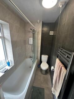 2nd main bathroom on the first floor
