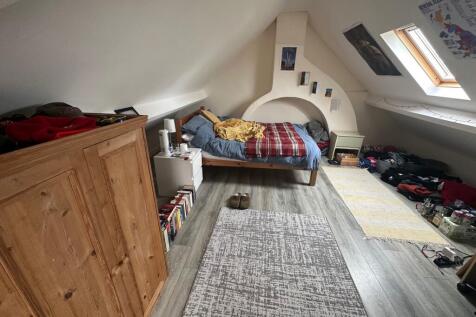 bedroom no7 loft room